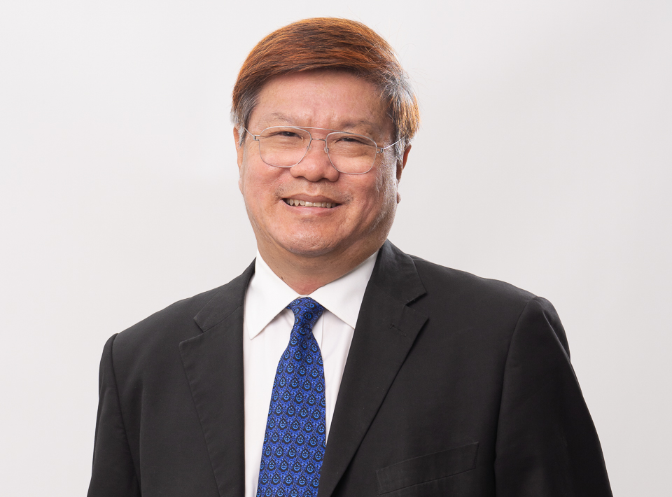 Kenneth Au-Yong